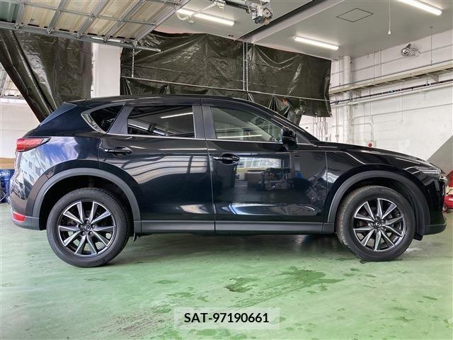 Mazda CX-5 2017-10 358700-3