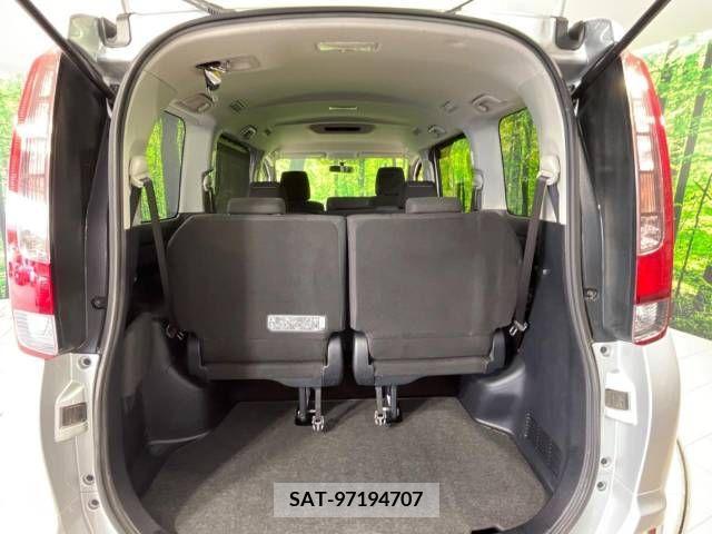 Toyota ESQUIRE 2014-12 329987-10