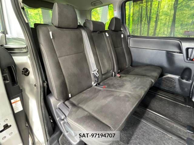 Toyota ESQUIRE 2014-12 329987-9