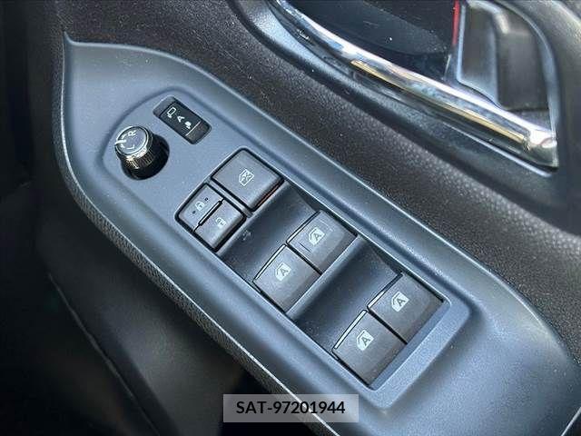 Toyota VOXY HYBRID 2016-11 322811-28