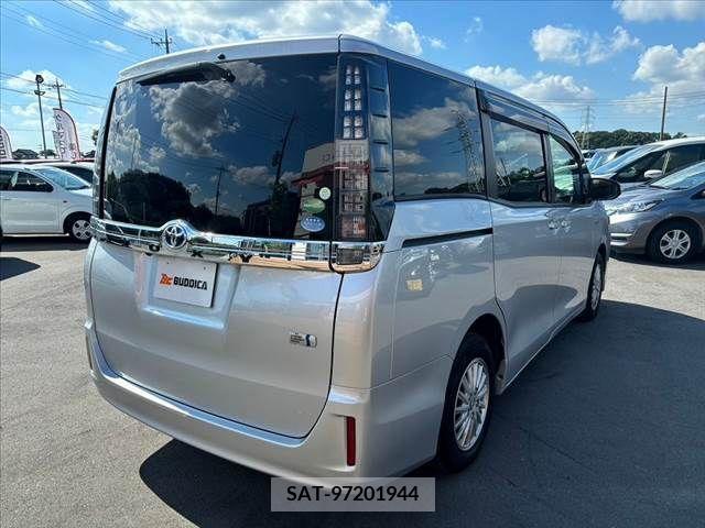 Toyota VOXY HYBRID 2016-11 322811-12