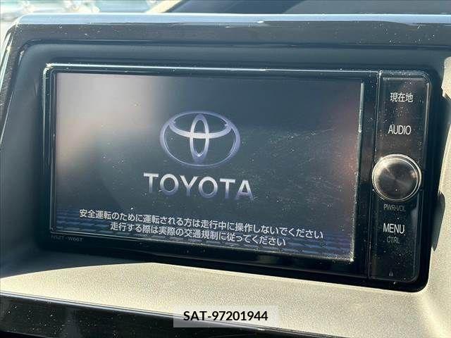 Toyota VOXY HYBRID 2016-11 322811-2