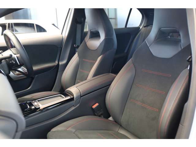 Mercedes Benz A-CLASS 2023-04 27262-8