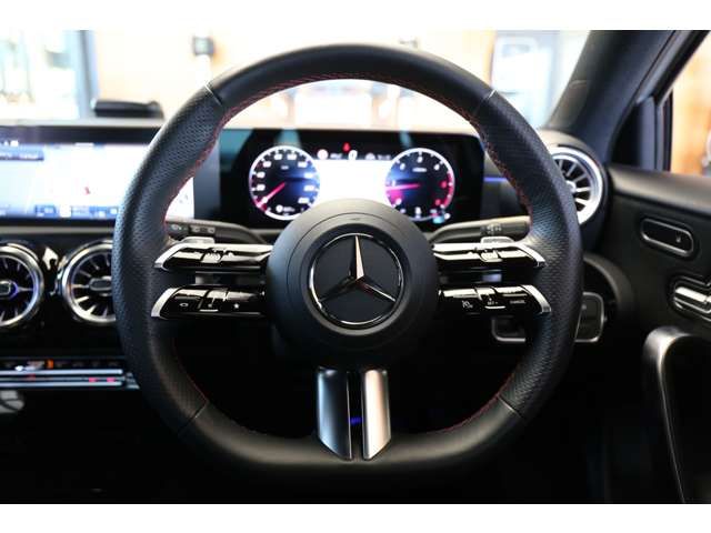 Mercedes Benz A-CLASS 2023-04 27262-10