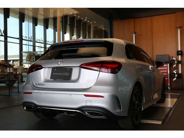 Mercedes Benz A-CLASS 2023-04 27262-7