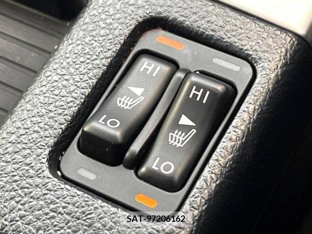 Subaru LEVORG 2017-01 383984-6