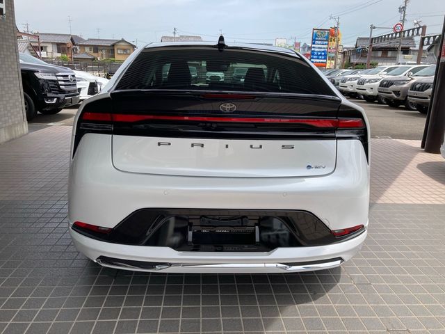Toyota PRIUS 2023-07 4092-5