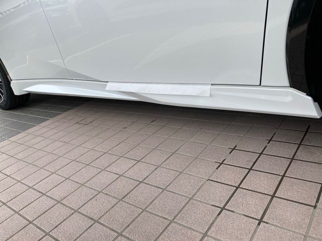 Toyota PRIUS 2023-07 4092-9