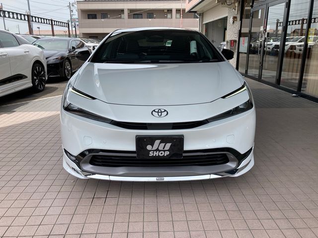 Toyota PRIUS 2023-07 4092-1