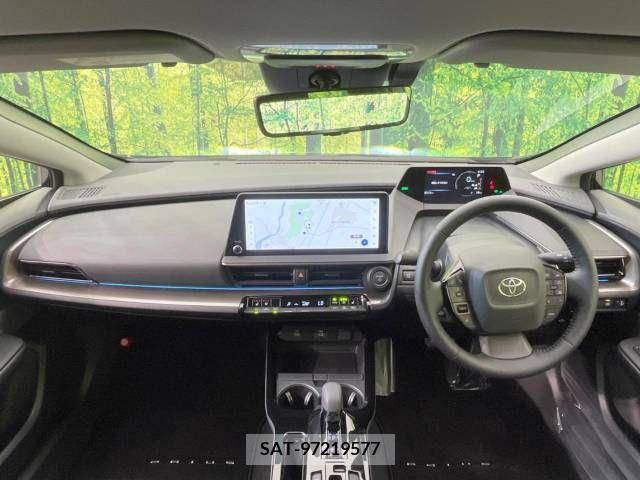 Toyota PRIUS 2023-06 281799-1