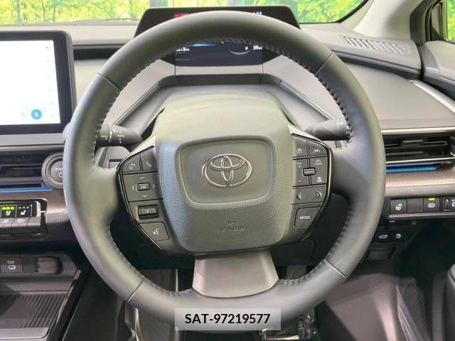 Toyota PRIUS 2023-06 281799-11