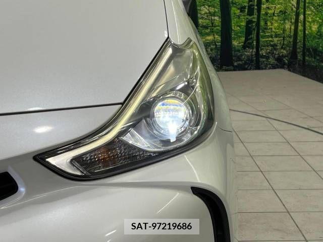 Toyota PRIUS ALPHA 2016-02 366773-12
