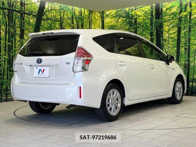 Toyota PRIUS ALPHA 2016-02 366773-17