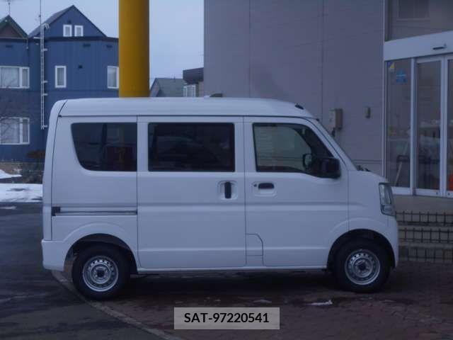 Suzuki EVERY 2023-05 204882-6
