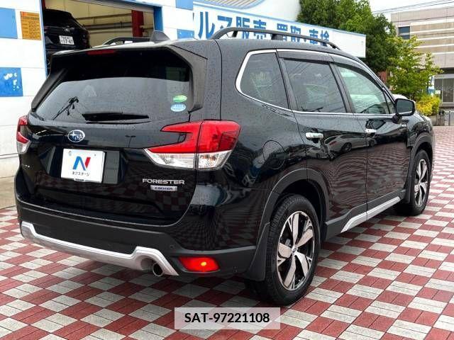 Subaru FORESTER 2019-07 381853-17