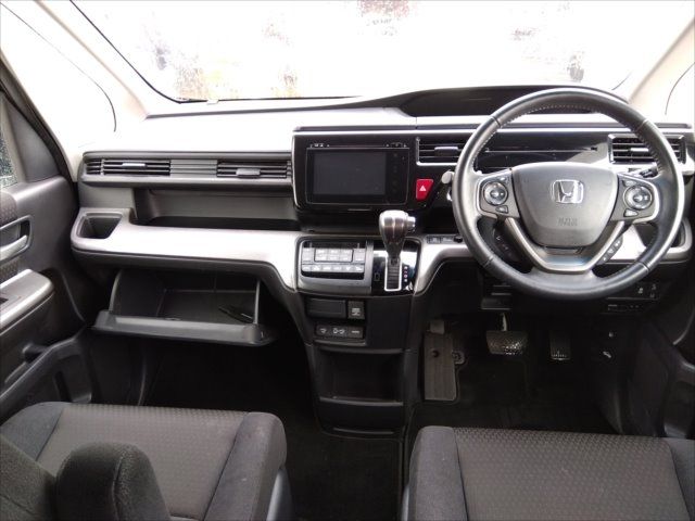 Honda e 2021-08 193051-2
