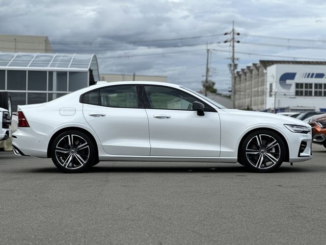 Volvo S60 2022-09 11346-26
