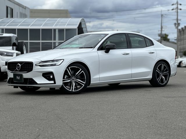 Volvo S60 2022-09 11346-0