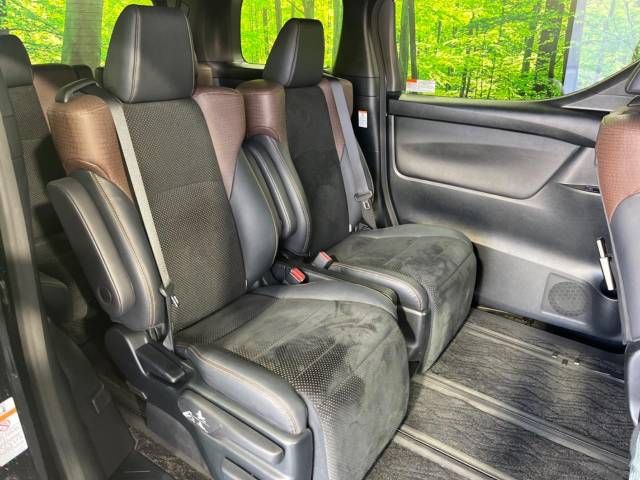 Toyota ALPHARD 2016-12 21657-9