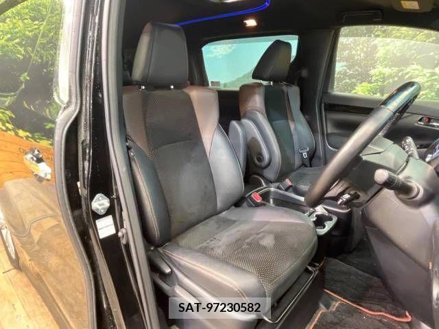 Toyota ALPHARD 2017-04 299386-8