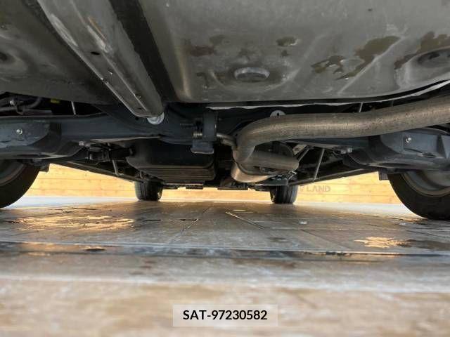 Toyota ALPHARD 2017-04 299386-19