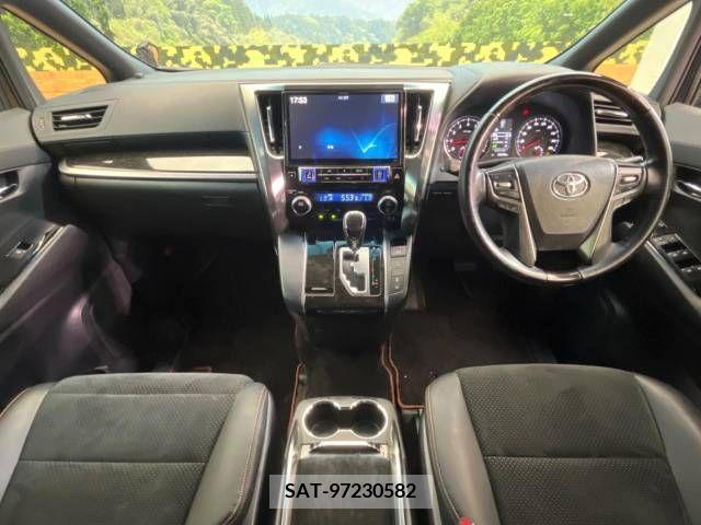 Toyota ALPHARD 2017-04 299386-1