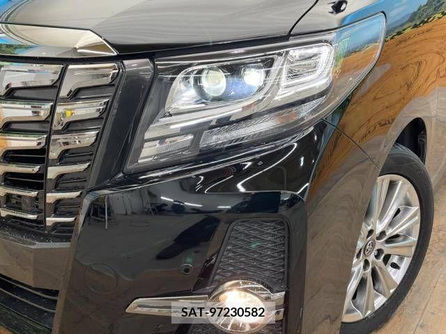 Toyota ALPHARD 2017-04 299386-12