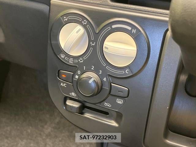Suzuki ALTO 2018-02 305084-6