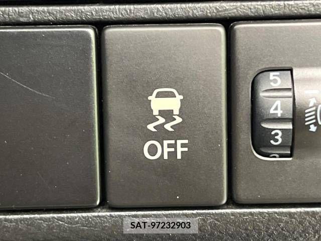 Suzuki ALTO 2018-02 305084-4