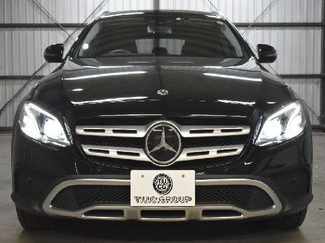 Mercedes Benz E-CLASS 2019-06 191136-29