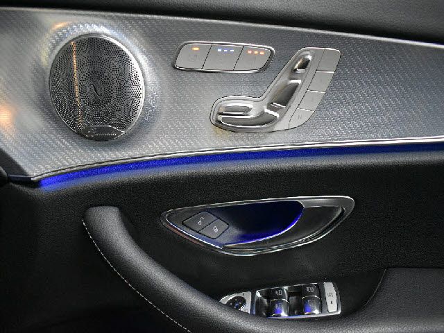 Mercedes Benz E-CLASS 2019-06 191136-12