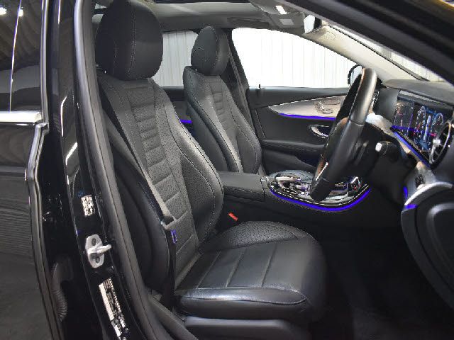 Mercedes Benz E-CLASS 2019-06 191136-8