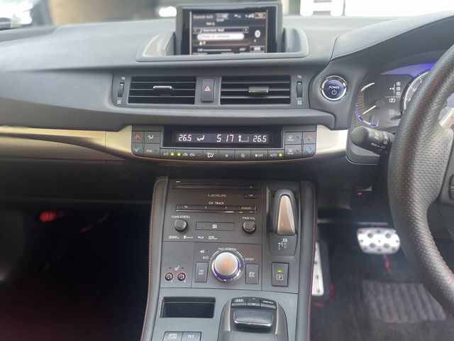 Lexus CT 2015-01 3948-29