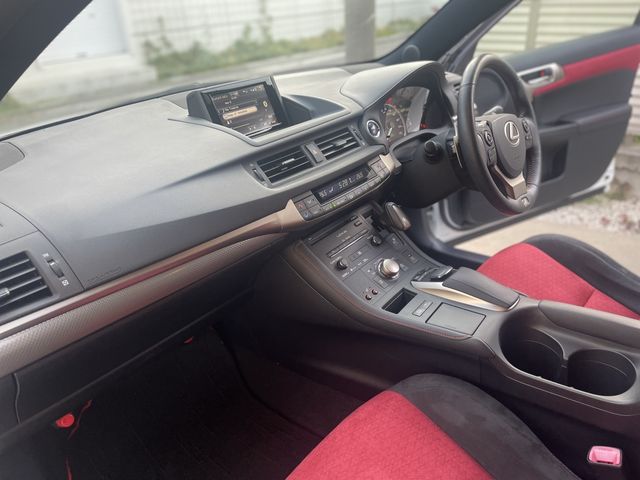 Lexus CT 2015-01 3948-27