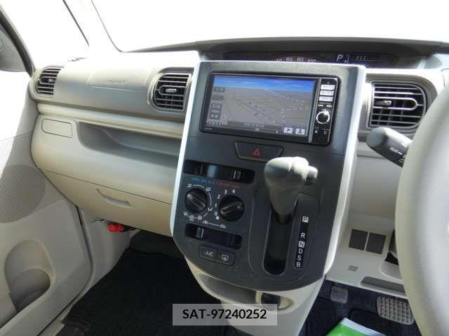 Daihatsu TANTO 2013-11 252583-11