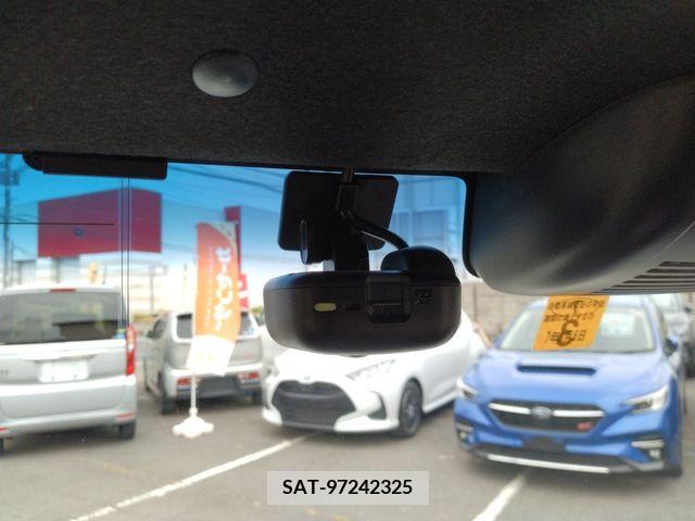 Honda N BOX CUSTOM 2018-03 307171-17