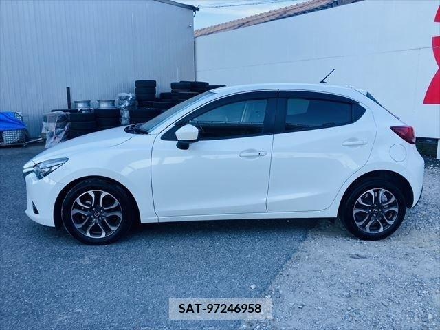 Mazda DEMIO 2015-02 359384-20