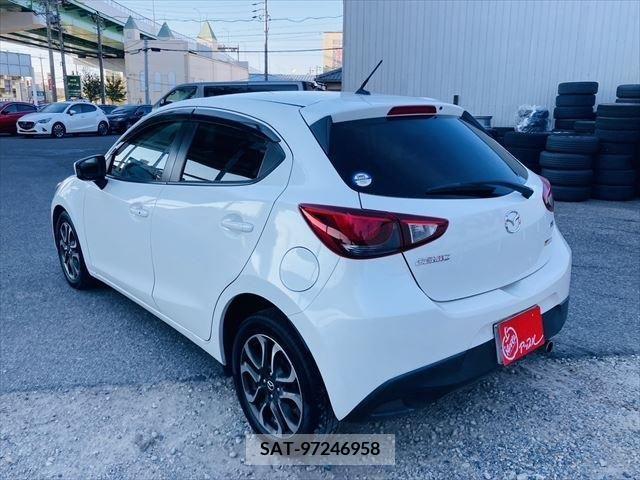 Mazda DEMIO 2015-02 359384-19