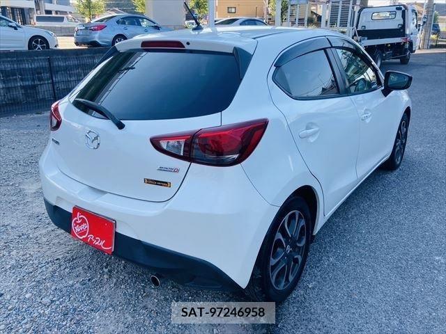 Mazda DEMIO 2015-02 359384-17
