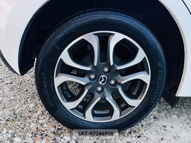 Mazda DEMIO 2015-02 359384-27