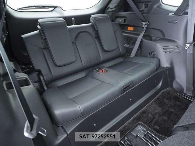 Mitsubishi OUTLANDER PHEV 2022-02 206479-9