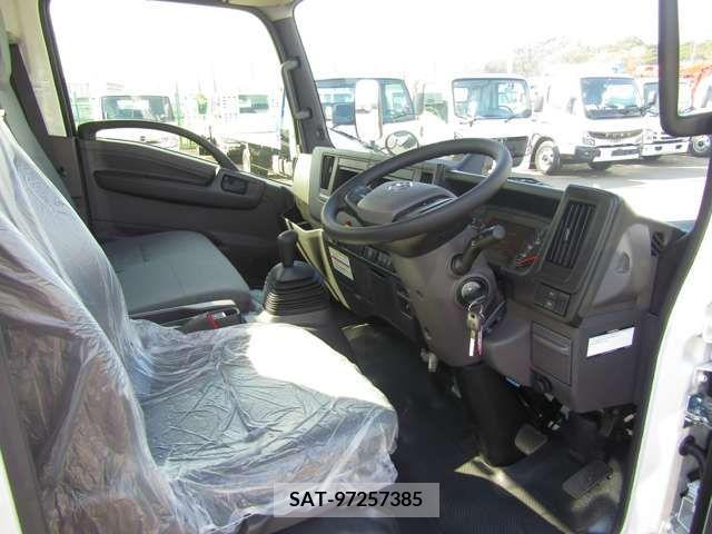 Mazda TITAN 2024-05 310890-13