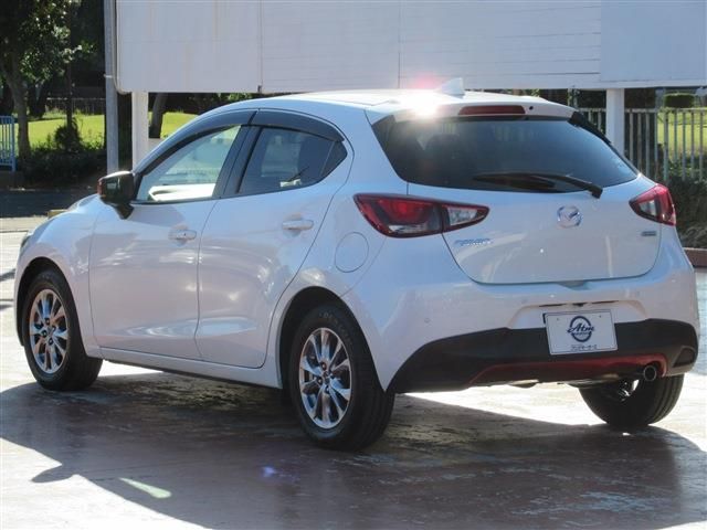 Mazda DEMIO 2018-07 16406-23