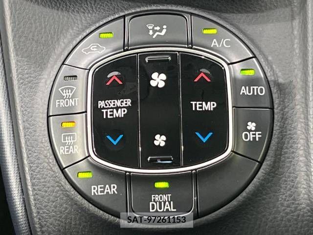 Toyota VOXY 2014-01 289198-5