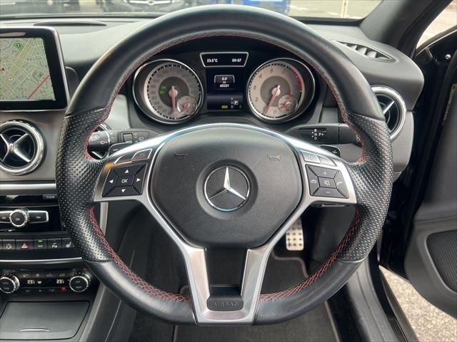 Mercedes Benz GLA-CLASS 2014-12 21141-22