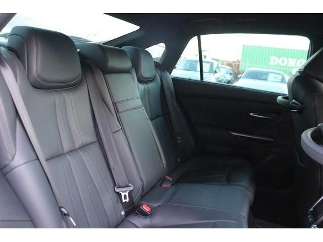 Toyota CROWN SEDAN 2021-02 190308-10