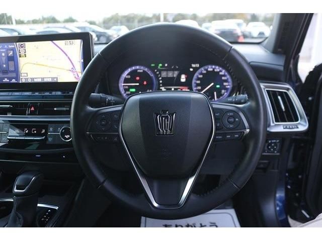 Toyota CROWN SEDAN 2021-02 190308-12