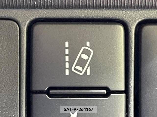 Toyota AQUA 2017-04 346650-7
