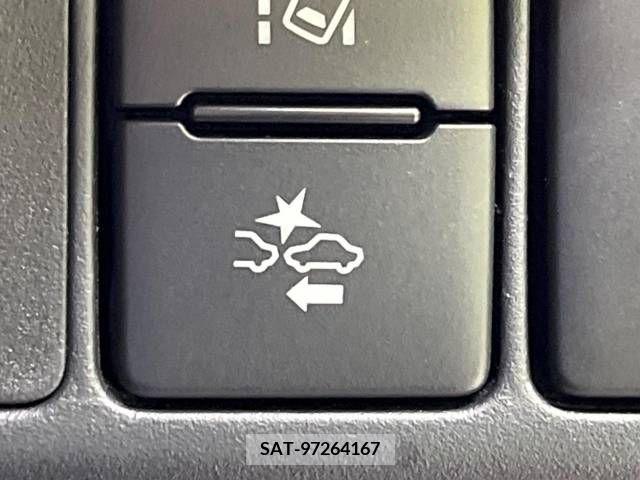 Toyota AQUA 2017-04 346650-4