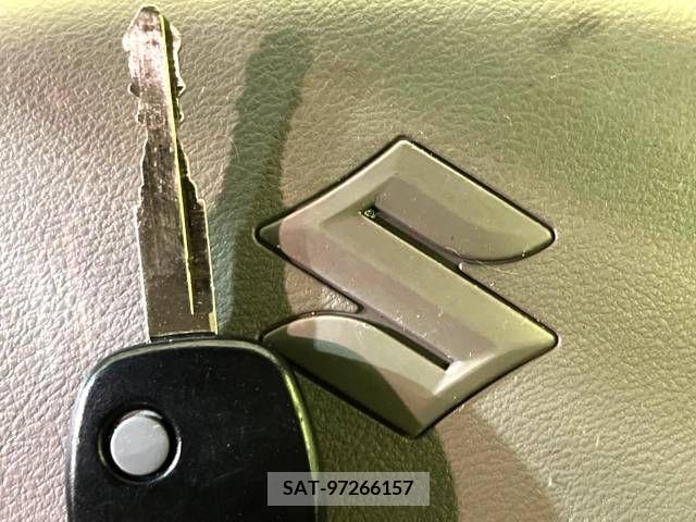 Suzuki EVERY 2022-11 301647-5